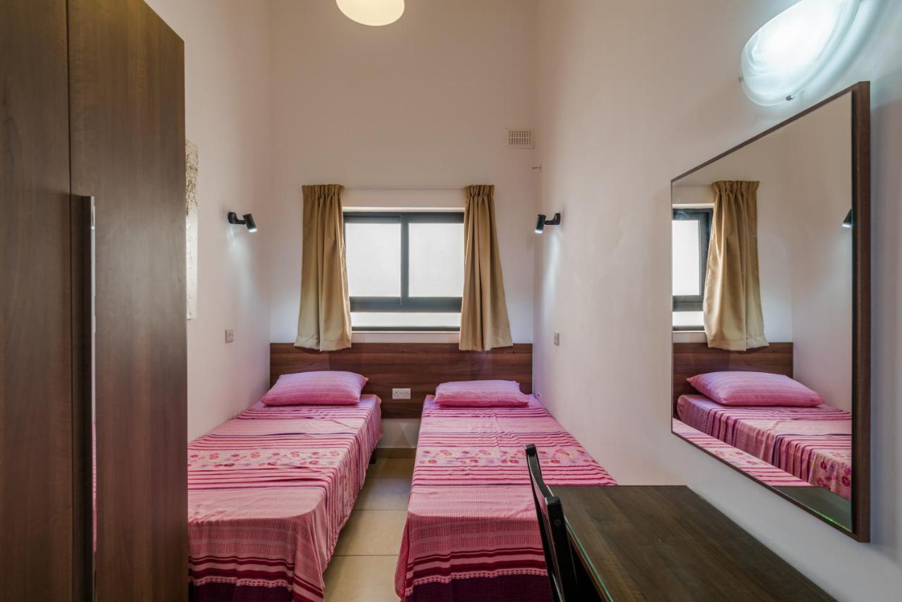 Blue Harbour 2 Bedroom Seafront Apartments With Stunning Seaviews - By Getawaysmalta San Pawl il-Baħar Extérieur photo
